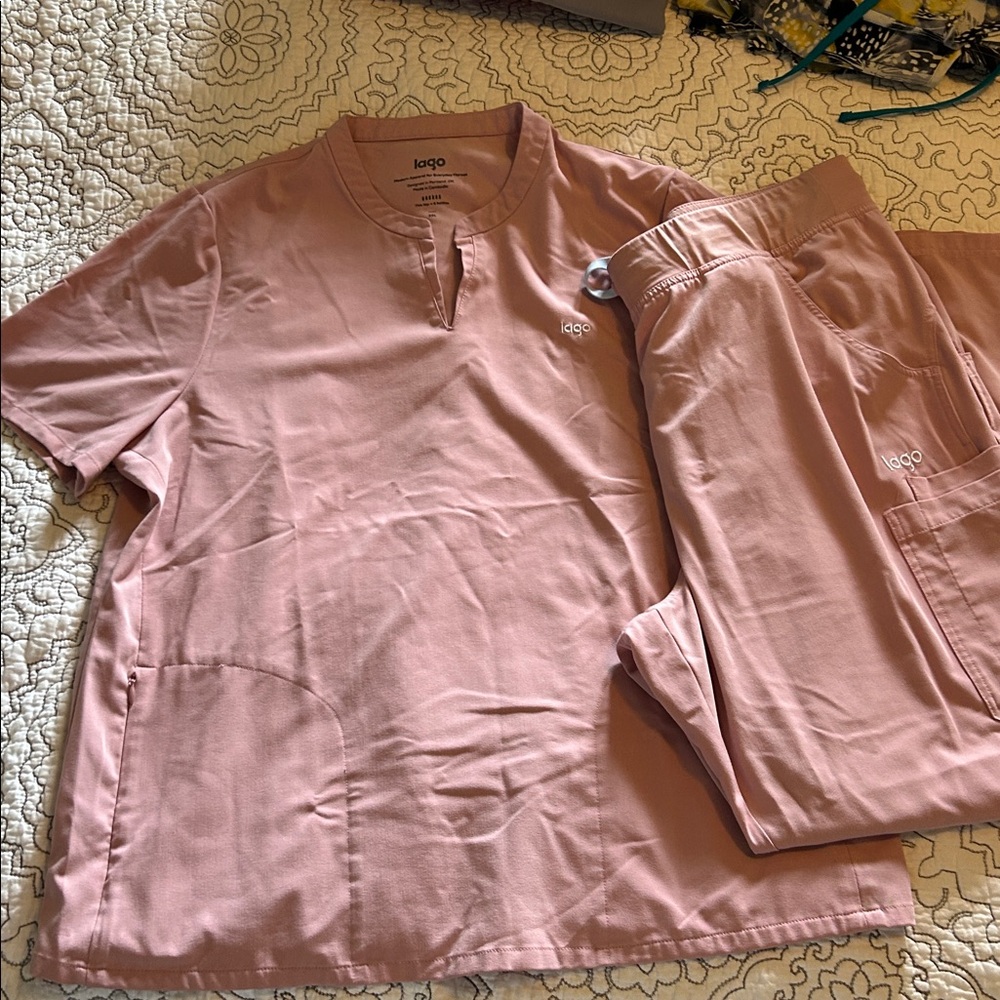Pink Lago Scrub Set xxl EUC